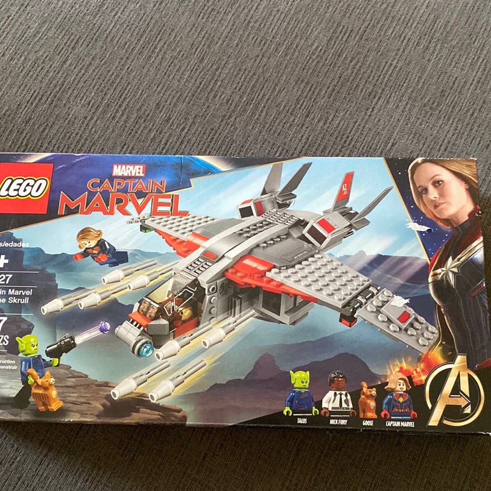 Captain Marvel Lego set